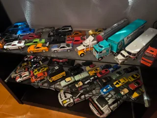 Coches a escala  1.32 y 1.43