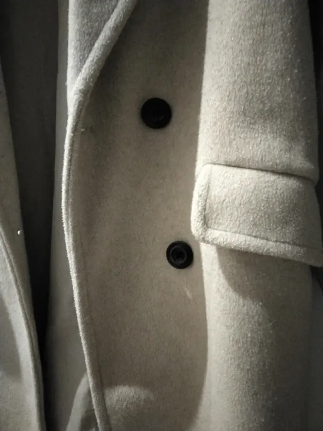 Abrigo Bershka beige forrado