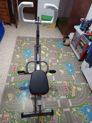 Máquina de ejercicios Decathlon