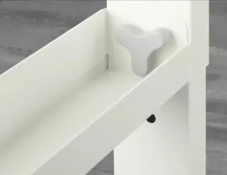 Mesa de estudio blanca de madera