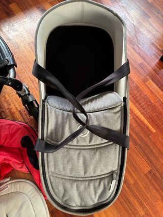 Bugaboo Bee 5 - Cochecito y accesorios