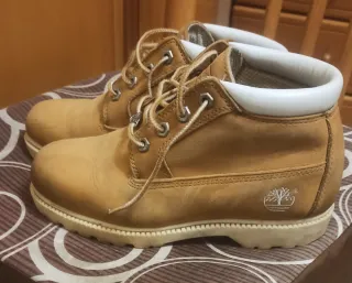 Scarponcini Timberland Beige e Bianchi
