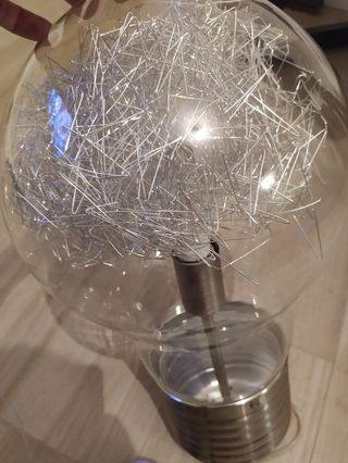 Lampadario a forma di lampadina