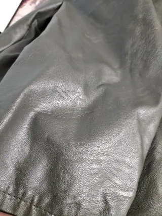 Chaqueta verde con estrella y Good Vibes