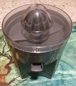 Exprimidor Jata Profesional 100W