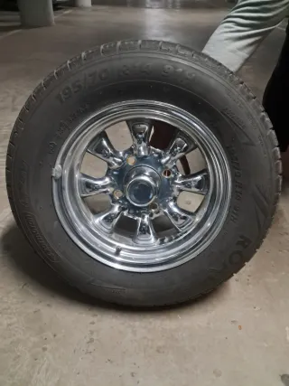 4 Llantas 195/70 R14 Cromadas con sus 4 neumáticos