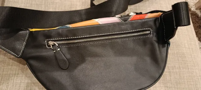 Riñoneras Parfois y Desigual Multicolor