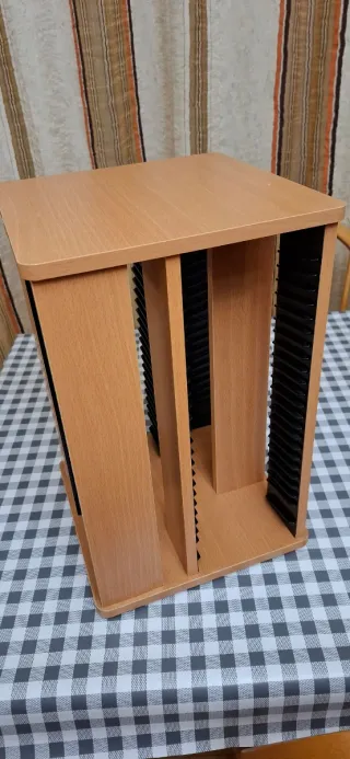 Regalo Mueble porta CDs leer descripción