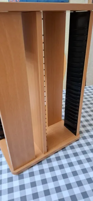 Regalo Mueble porta CDs leer descripción