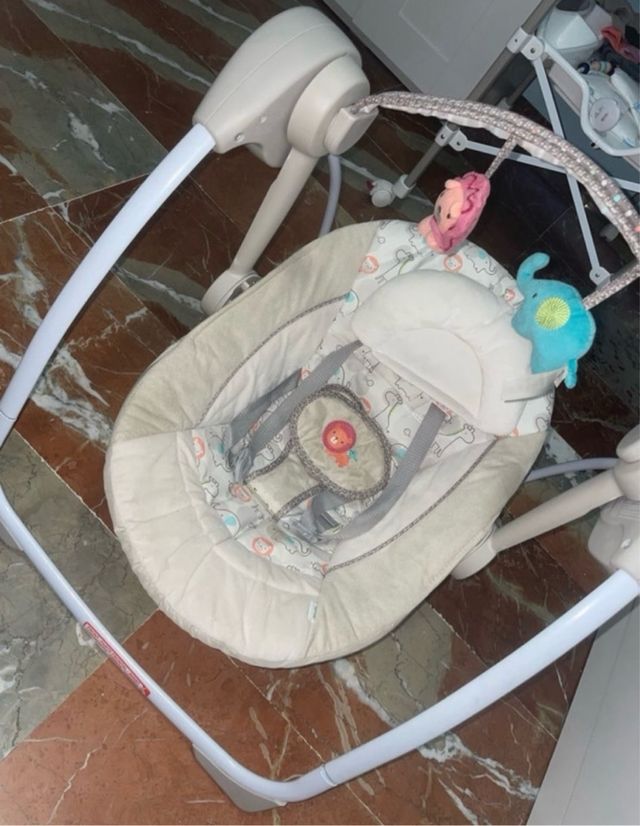 Balancín para bebé con peluches