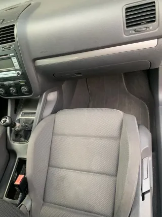 Volkswagen Golf 2004