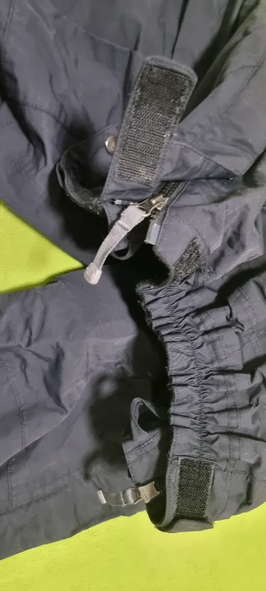 Pantalones de esquí The North Face HyVent Talla S/