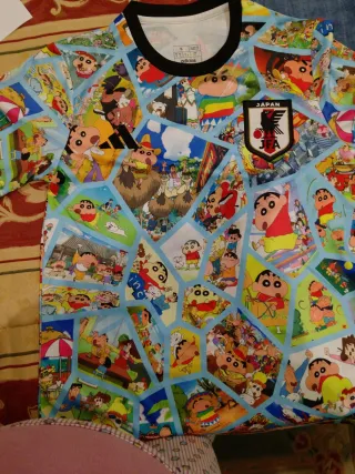 Camiseta Japón Adidas Talla S Shin Chan