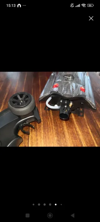 Lancha de competición nueva con todos sus acceso