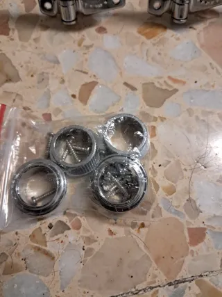 Clavijeros Bajo Cromados (4 Unidades)