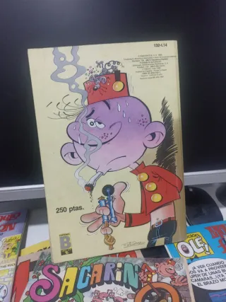 El botones sacarino El terror de la oficina