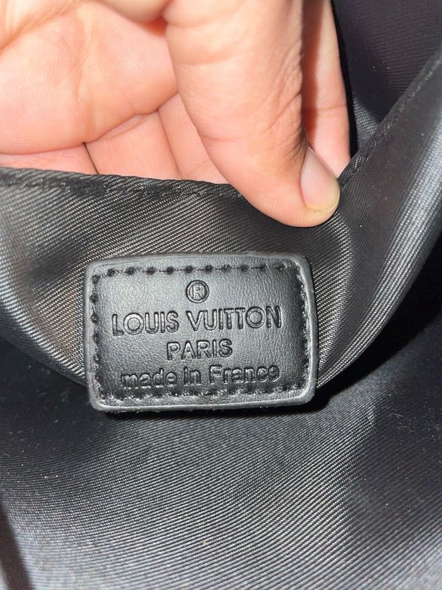 Bolso Louis Vuitton Monogram Preto e Cinza