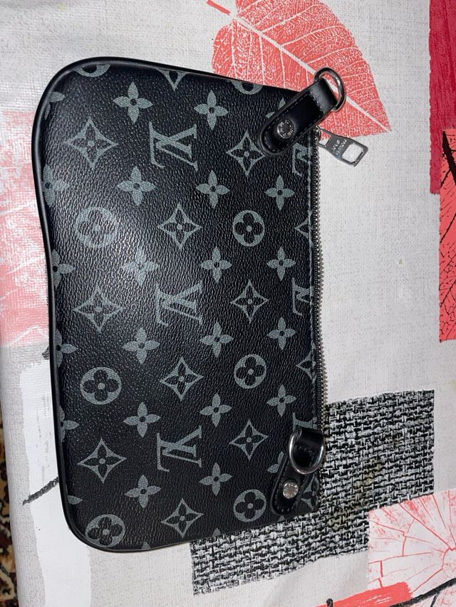 Bolso Louis Vuitton Monogram Preto e Cinza