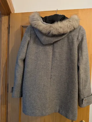 Chaqueta Sfera gris con capucha