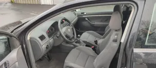 Volkswagen Golf 2004