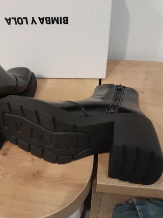 Botines Bimba y Lola Negros Nuevos