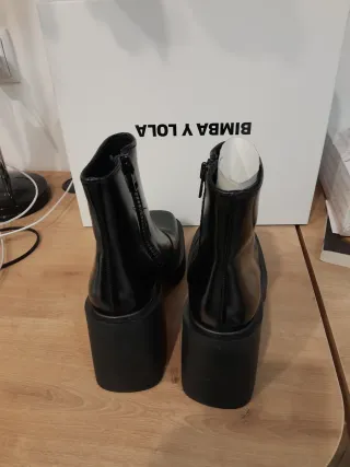 Botines Bimba y Lola Negros Nuevos