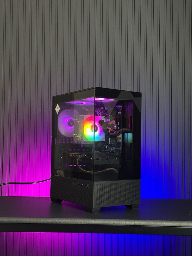 PC da Gaming RTX 2060 + RY 5 3500X + 16GB RAM + SSD 128G