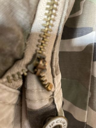 Pantalón Camuflaje Rip Curl Talla 36.