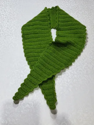 Bufanda mini crochet verde