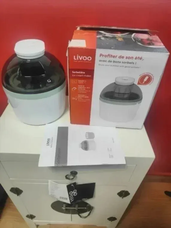 Maquina de Hielo Heladera Livoo