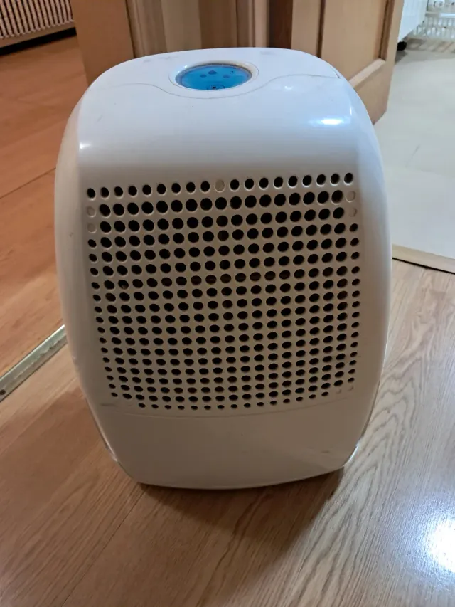 Deshumidificador blanco
