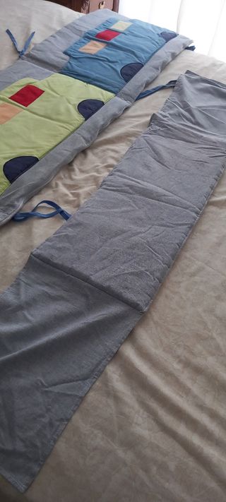 Edredón cuna con diseño de estación y árbol