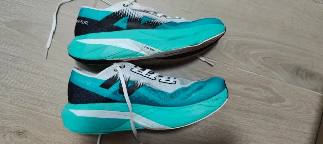 New Balance Elite v4 Taglia 42 Blu/Verde