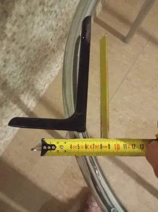 Escuadras con embellecedor