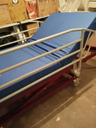 Cama articulada eléctrica Tecnimoem.