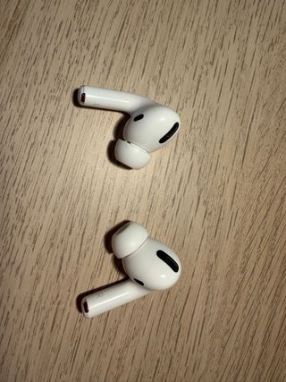 AirPods Pro Apple