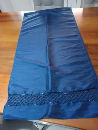 Stola coprispalle blu con perline