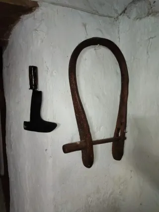 Arado antiguo de madera