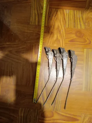 Brazos Limpiaparabrisas Clásicos Seat 600, 127, 85