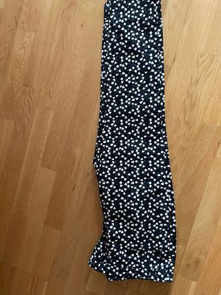 Pantalón Zara estampado floral