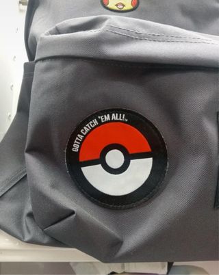 Mochila Eastpak DAY PAK’R Pokémon Pikachu #0025