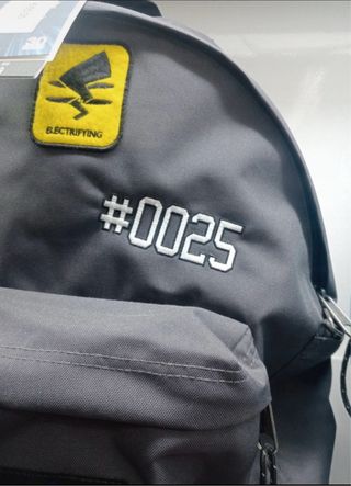 Mochila Eastpak DAY PAK’R Pokémon Pikachu #0025