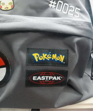 Mochila Eastpak DAY PAK’R Pokémon Pikachu #0025