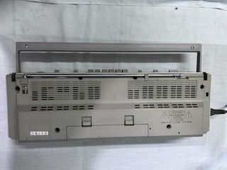 Sony CFS-240L STEREO CASSETTE-CORDER FM/MW/LW/SW