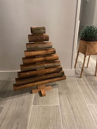 Árbol de Navidad de Troncos de Madera