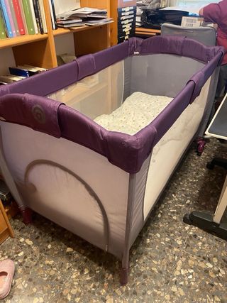 Cuna de viaje plegable