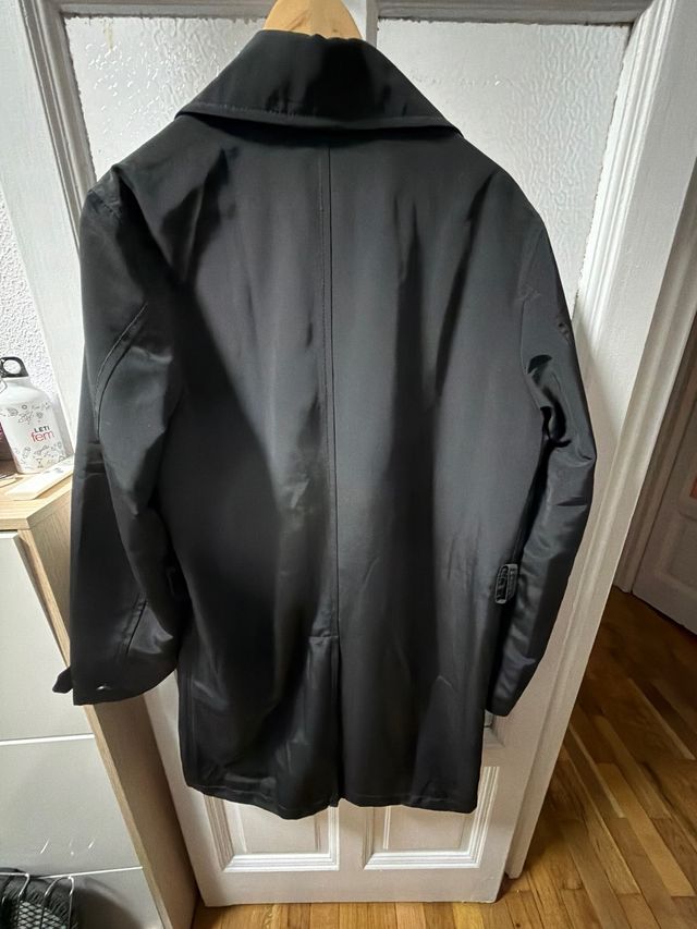 Gabardina Massimo Dutti Negra
