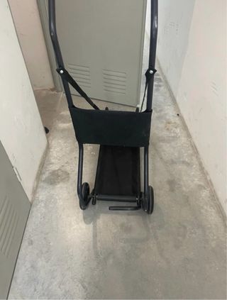 Camilla de masaje y carrito