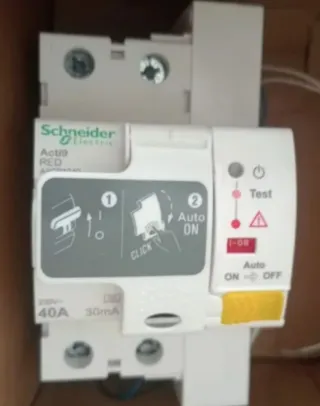 Diferencial 2p 40A rearmable Schneider  2x40