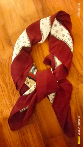 Foulard vintage Hermes in pura seta